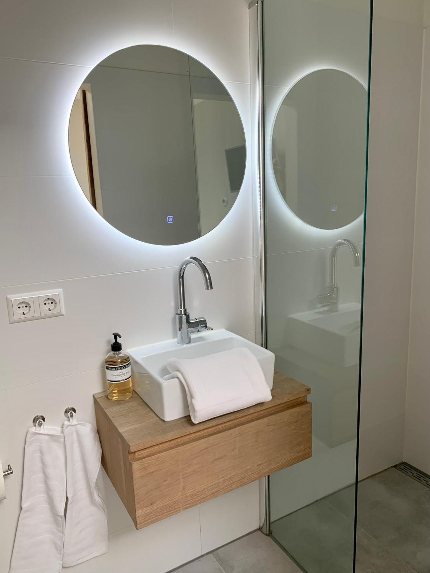 Beach Studio 35 With Private Parking ซานด์โวร์ต ภายนอก รูปภาพ
