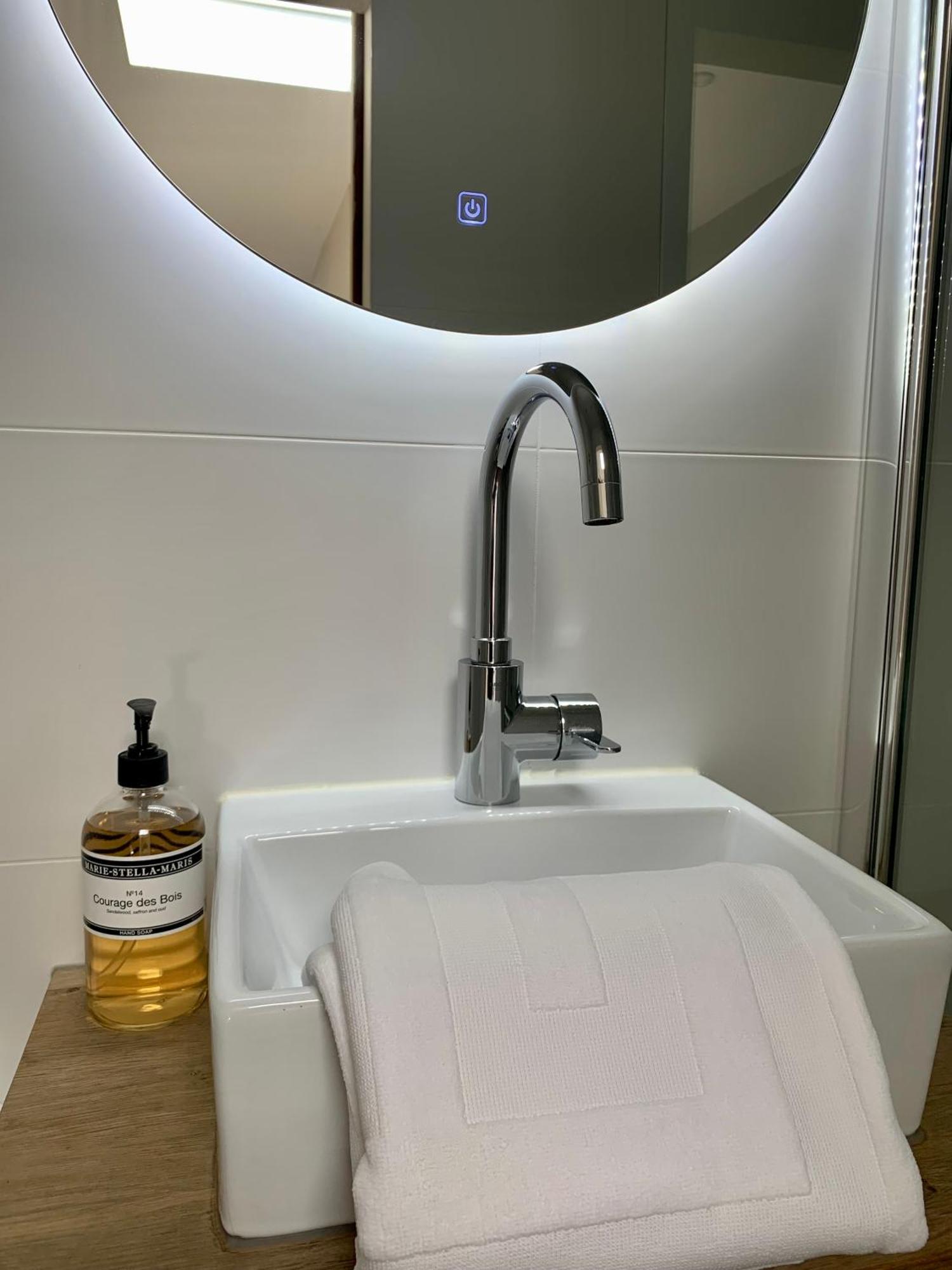 Beach Studio 35 With Private Parking ซานด์โวร์ต ภายนอก รูปภาพ